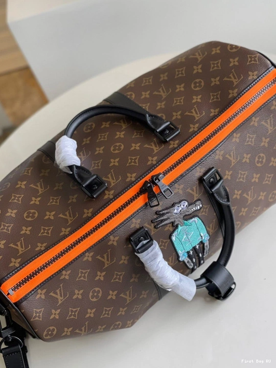 First bag ru 50 VUITTON LOUIS KEEPALL BANDOULIÈRE 0724